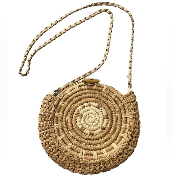 🌻🌴Bohemian Circular Straw Crossbody Bag! - Picture 2 of 10